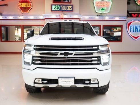 Used 2022 Chevrolet Silverado 2500 High Country w/ Technology Package image 7