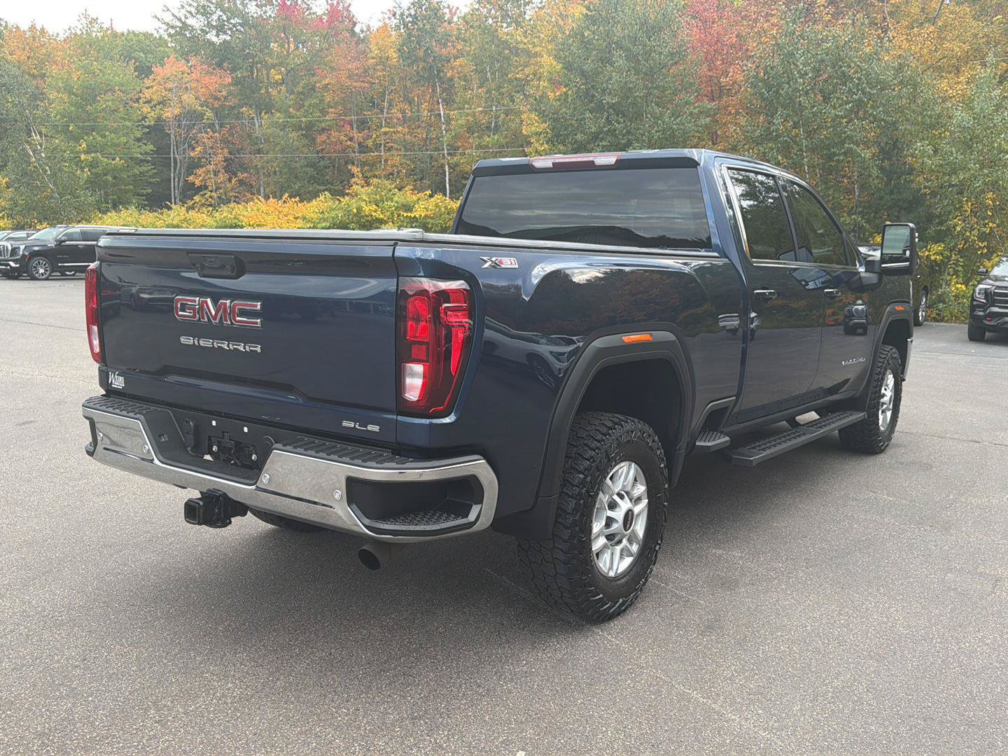 Used 2022 GMC Sierra 2500 SLE w/ SLE Convenience Package AWD/4WD image 5