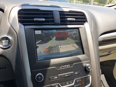 Used 2020 Ford Fusion SEL image 20