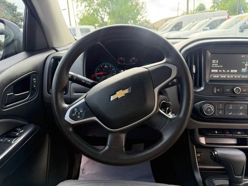 Used 2017 Chevrolet Colorado W/T w/ WT Convenience Package RWD image 11