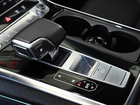 Used 2020 Audi Q7 3.0T Prestige AWD/4WD image 34