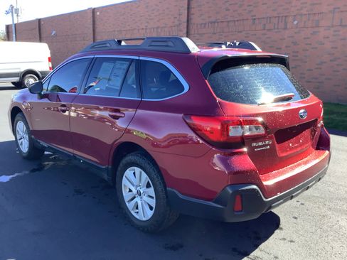 Used 2019 Subaru Outback 2.5i image 4