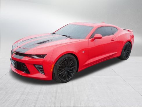 Used 2017 Chevrolet Camaro SS RWD image 6