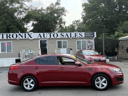 Used 2011 Kia Optima LX FWD image 7