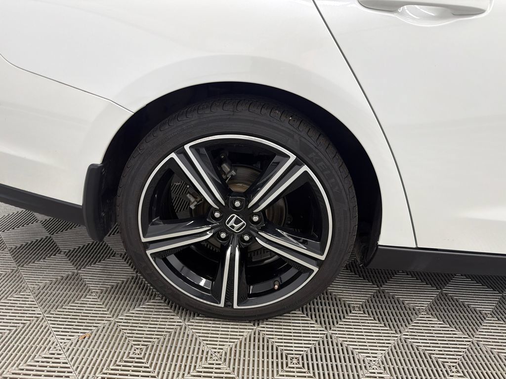 Used 2023 Honda Accord Sport image 18