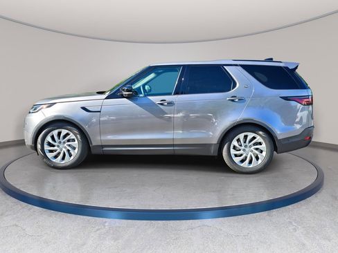 Certified 2025 Land Rover Discovery S AWD/4WD image 8
