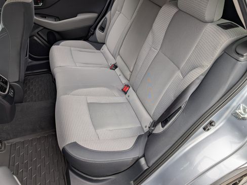 Used 2022 Subaru Outback Premium image 17