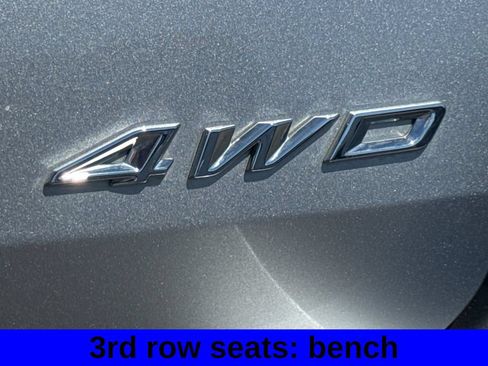 Used 2021 Ford Explorer XLT w/ Equipment Group 202A AWD/4WD image 24