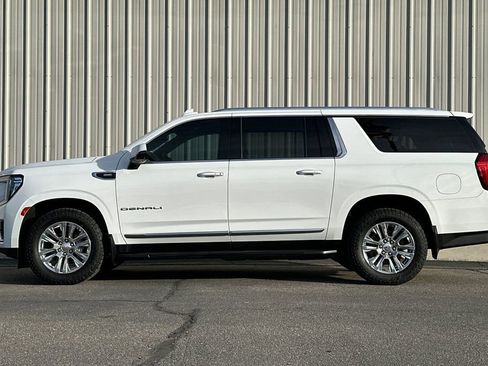 Used 2021 GMC Yukon XL Denali image 7