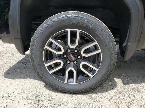 New 2026 GMC Sierra 1500 AT4 w/ AT4 Premium Package AWD/4WD image 6