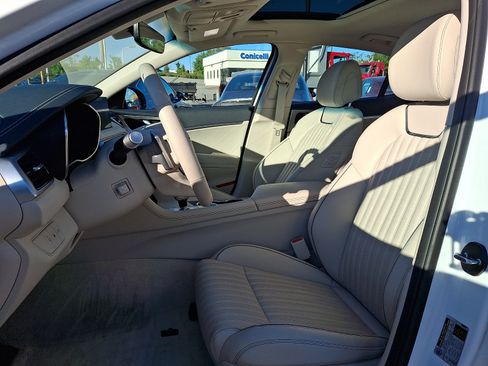 Certified 2026 Genesis G70 2.5T Prestige AWD/4WD image 13