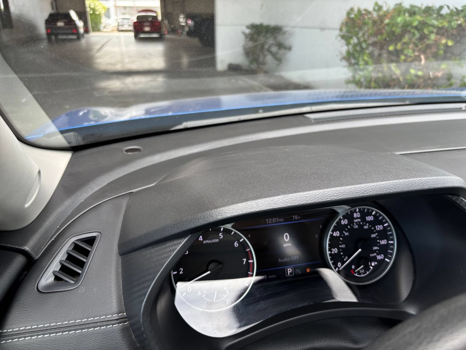 Used 2025 Nissan Sentra SV FWD image 32