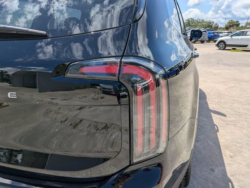 Certified 2024 Kia Telluride SX FWD image 11