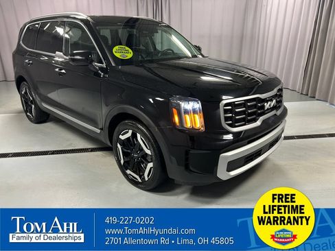 Used 2025 Kia Telluride S FWD image 1