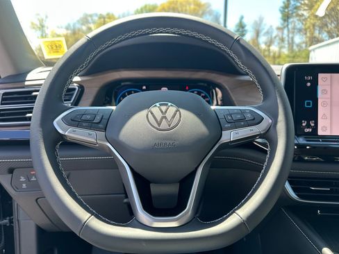 New 2026 Volkswagen Atlas SE AWD/4WD image 7