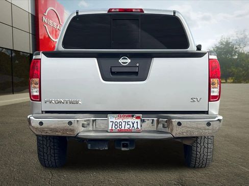 Used 2016 Nissan Frontier SV image 8