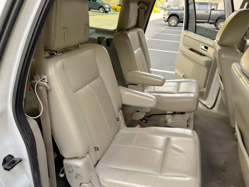 Used 2010 Ford Expedition EL Limited AWD/4WD image 24