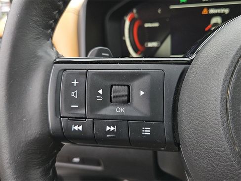 Certified 2021 Nissan Rogue Platinum image 23