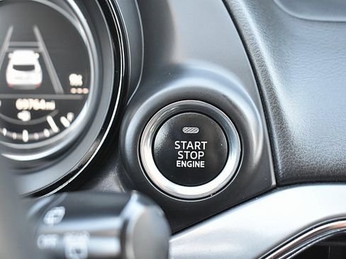 Used 2023 MAZDA CX-9 Touring image 31