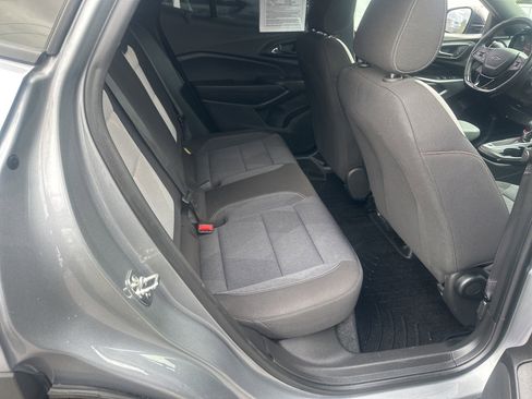 Used 2024 Chevrolet Trax RS w/ Driver Confidence Package FWD image 10