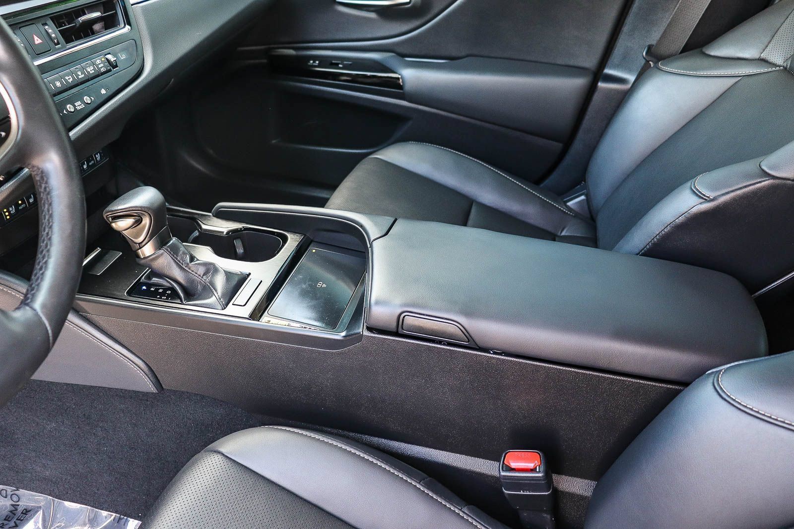 Certified 2024 Lexus ES 350 w/ Premium Package FWD image 22