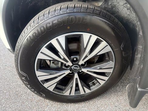 Certified 2023 Nissan Rogue SV image 39