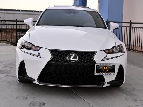 Used 2017 Lexus IS 200t IS Turbo RWD image 9