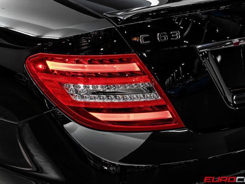 Used 2012 Mercedes-Benz C 63 AMG C 63 AMG *CARBON INTERIOR TRIM image 17