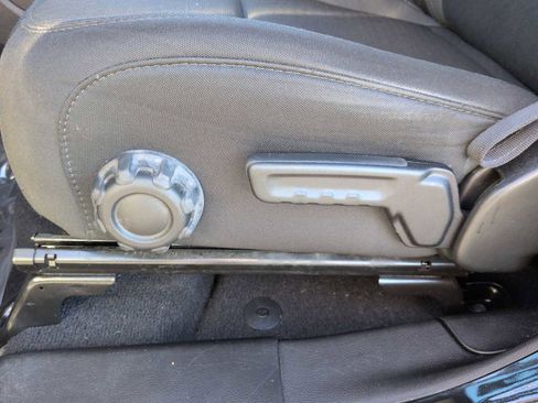 Used 2022 Jeep Wrangler Unlimited Sport image 17