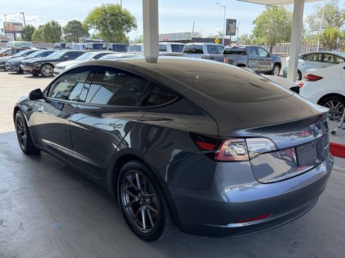 Used 2021 Tesla Model 3 Long Range AWD/4WD image 4