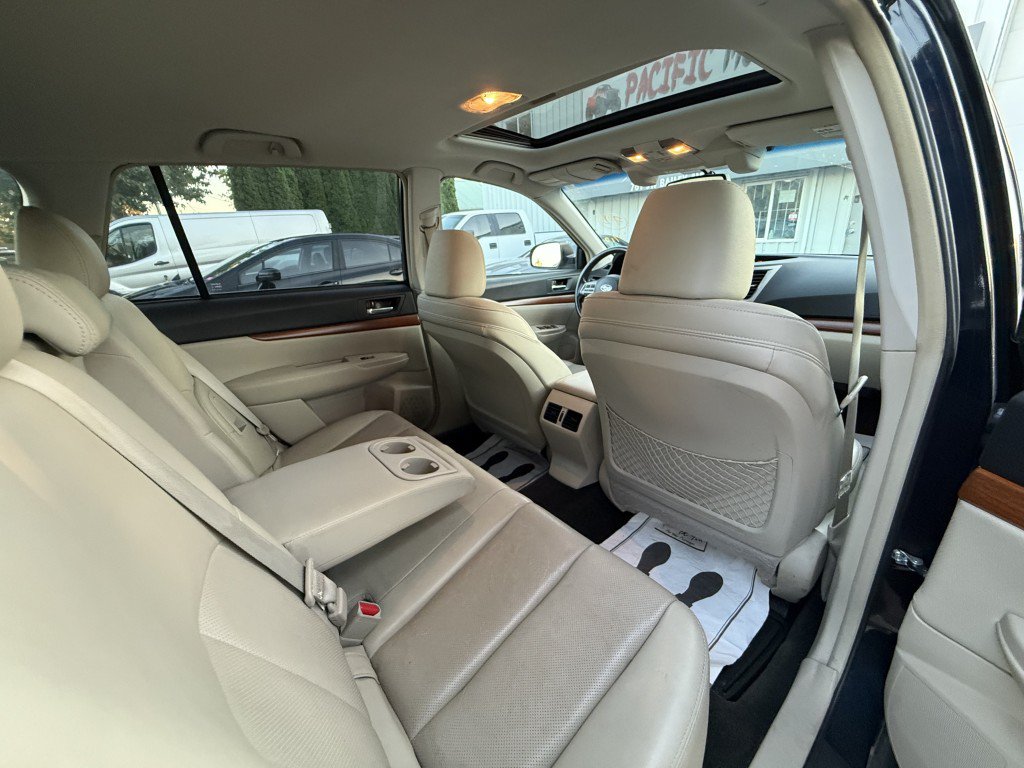 Used 2013 Subaru Outback 2.5i Limited AWD/4WD image 14