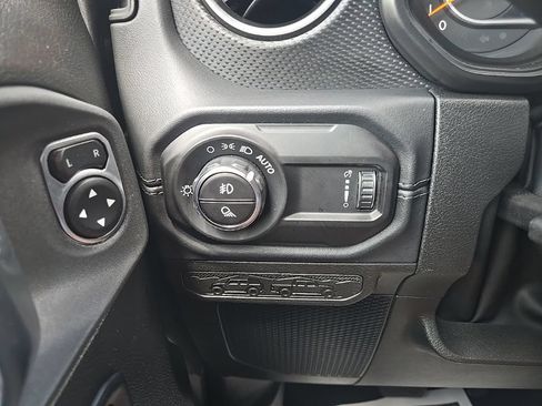 Used 2026 Jeep Gladiator Mojave AWD/4WD image 51