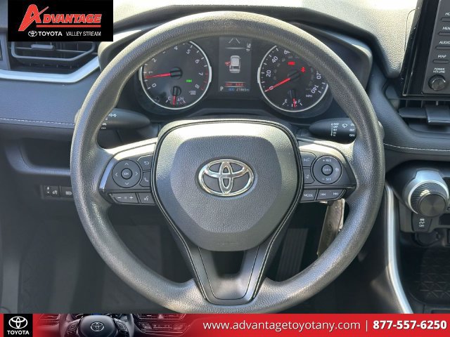 Certified 2022 Toyota RAV4 LE AWD/4WD image 19