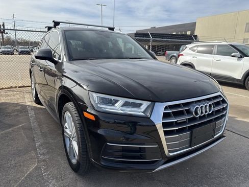 Used 2019 Audi Q5 2.0T Premium Plus w/ Premium Plus Package image 2