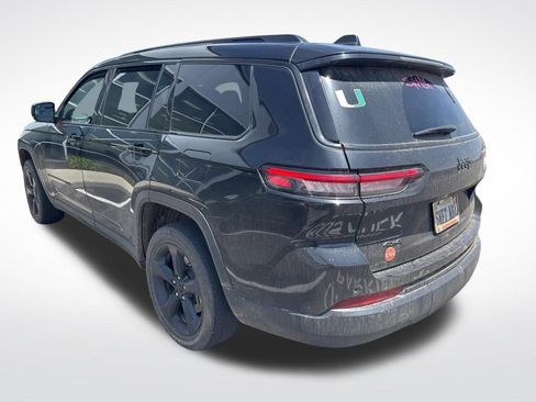 Used 2023 Jeep Grand Cherokee L Laredo AWD/4WD image 3