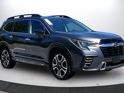Used 2024 Subaru Ascent Touring AWD/4WD image 2