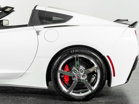 Used 2014 Chevrolet Corvette Stingray Coupe image 17