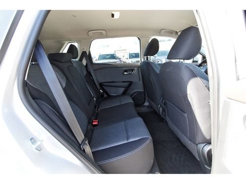 Used 2023 Nissan Rogue SV FWD image 10