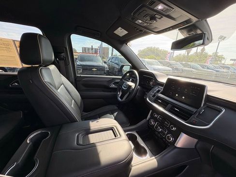 Used 2022 GMC Yukon XL SLT w/ SLT Luxury Package AWD/4WD image 25