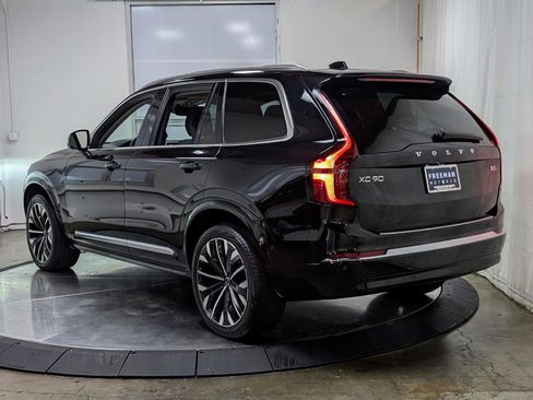 Used 2025 Volvo XC90 B5 Plus w/ Protection Package Premier image 7