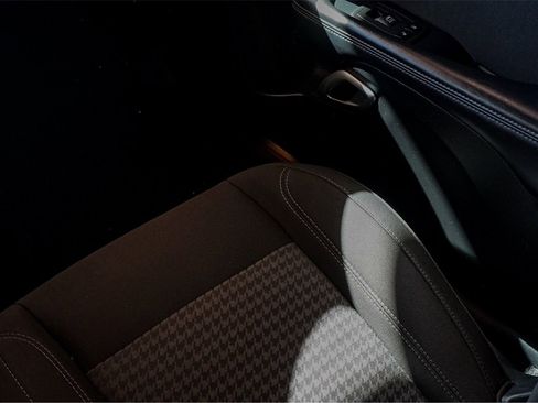 Used 2022 Dodge Challenger SXT w/ Blacktop Package image 25