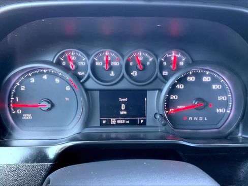 Used 2020 Chevrolet Silverado 1500 Custom w/ Custom Value Package AWD/4WD image 26