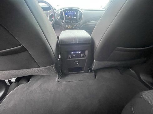 Used 2023 Chevrolet Traverse LT image 20