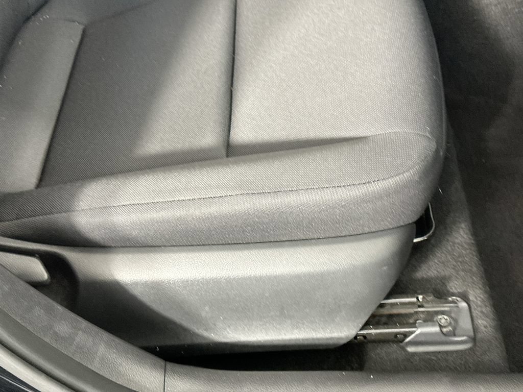 Used 2025 Toyota Corolla LE FWD image 23