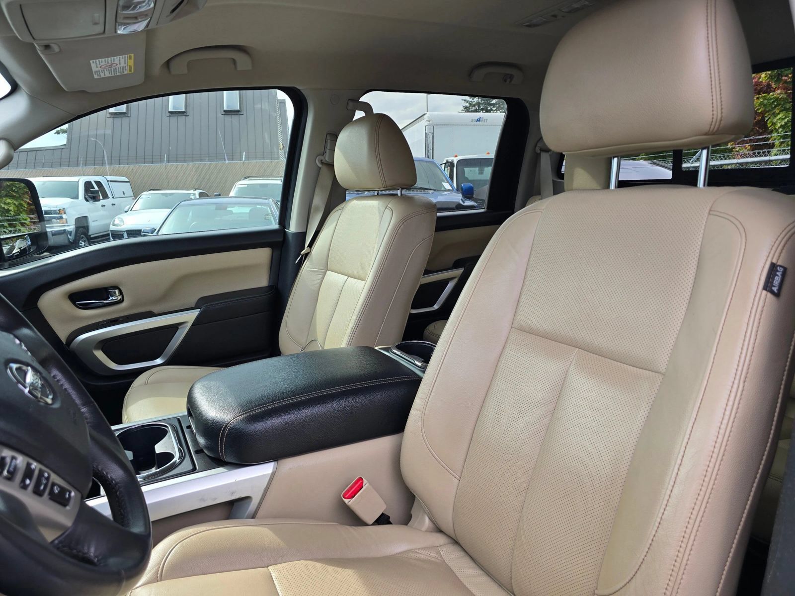Used 2016 Nissan Titan SL AWD/4WD image 20
