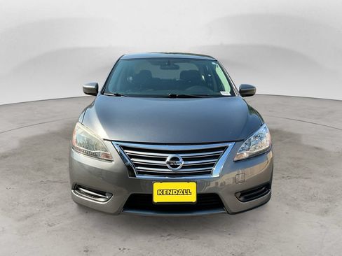 Used 2015 Nissan Sentra SV FWD image 2