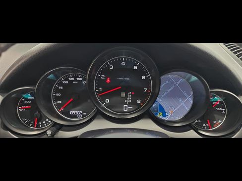 Used 2016 Porsche Cayenne AWD/4WD image 52