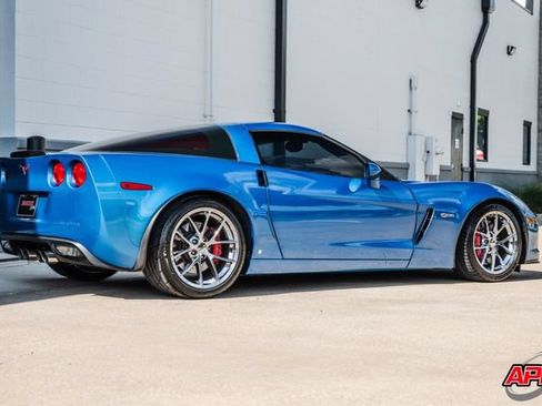 Used 2009 Chevrolet Corvette Z06 w/ Preferred Equipment Group RWD image 47