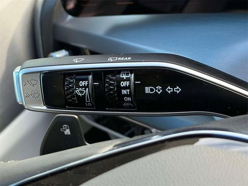 New 2026 Cadillac Vistiq Luxury image 20