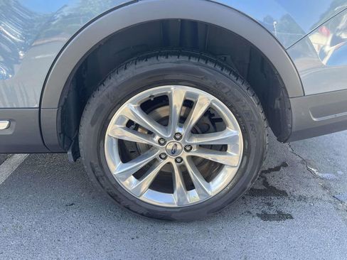 Used 2018 Ford Explorer XLT w/ Equipment Group 202A image 30